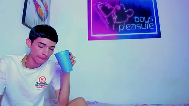 Desire_Boys1 在線直播表演