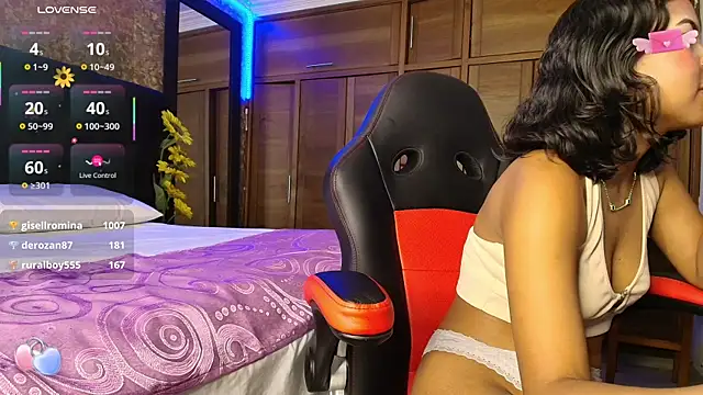 Chica_nocturna – Naživo XXX chat