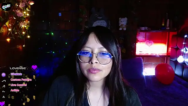 دردشة MidoriQuiinn الجنسية المباشرة