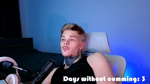 DENIS_HERE webcam show