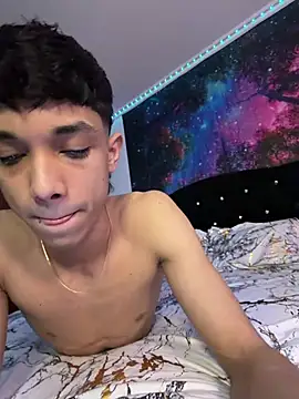 RoughDiamond_ Webcam-Show