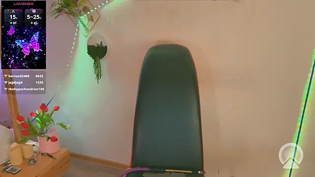 Chat +18 de divamonikate ao vivo