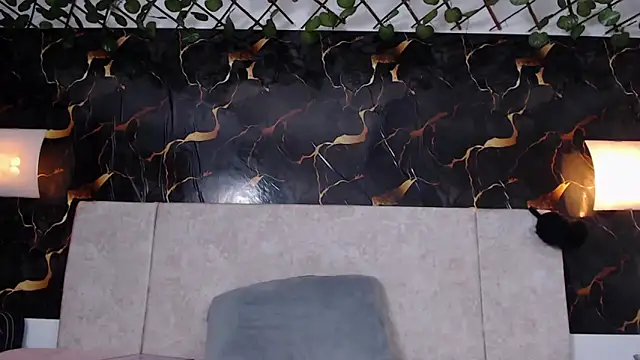 adriscuten Live XXX chat