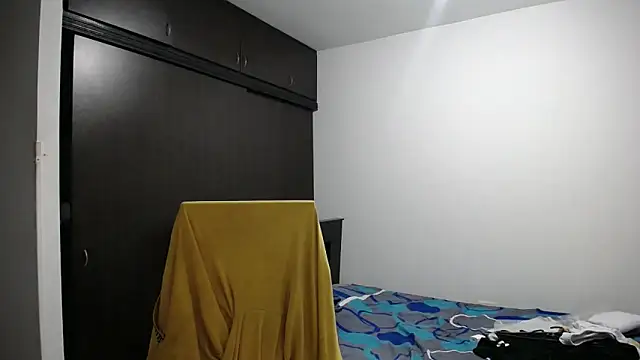 axel_rios_ লাইভ XXX চ্যাট