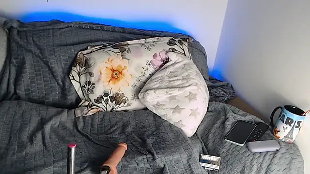 RebeFucksonnのウェブカメラショー