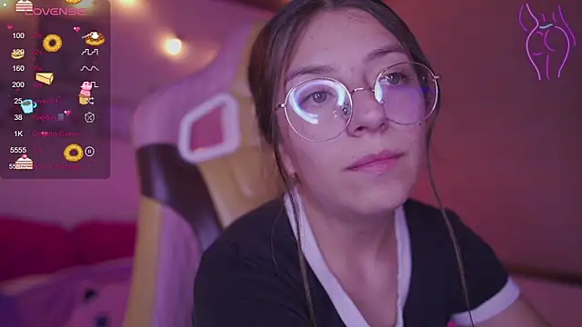 milly_kenner Adlı Modelin Canlı XXX Sohbeti