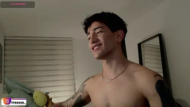 ivaaaan_ – webcam-show