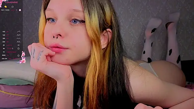 Živý XXX chat Hi_Kitti