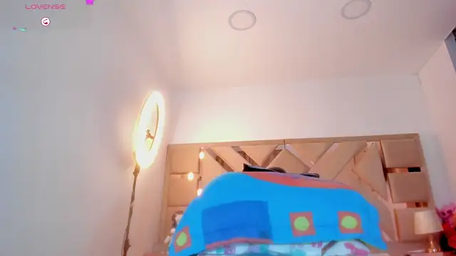 Онлайн чат XXX ashelydainii