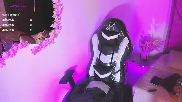 sunbeaam live XXX chat