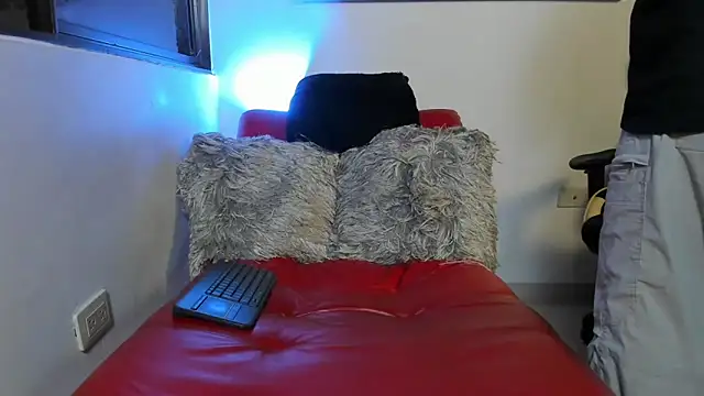 Chatroom XXX en direct de julian_wallace