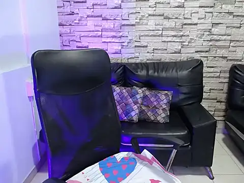 Онлайн чат XXX paula_ross_