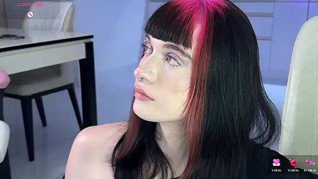 Pertunjukan Kamera Web Vailyreb_