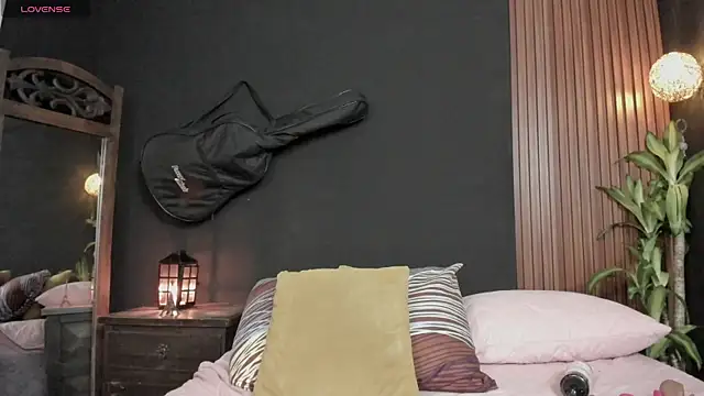 luna_sunflower__ – Naživo XXX chat