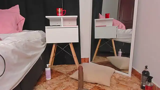 SelenaGmez Chat XXX in diretta