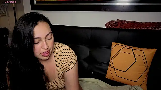 SujannaVarma_ – Naživo XXX chat