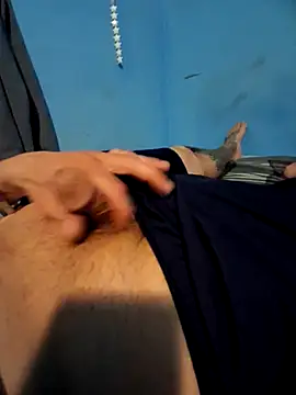 Brandon23xxxgb Chat XXX in diretta