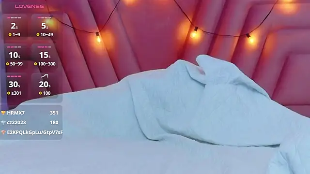 hornybarelylegalgirl's Live XXX Chat