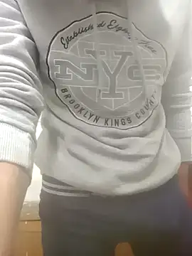 ColouredPapi: διαδικτυακό σόου στην κάμερα