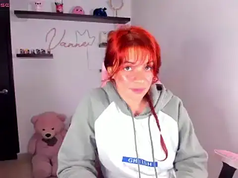 Chatroom XXX en direct de Vannessa__Shy