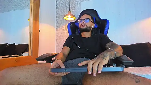 KyleJoss30 在線直播表演