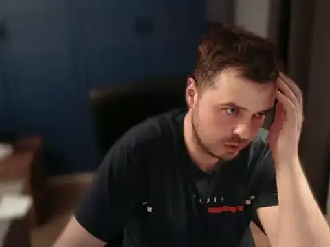 Živý XXX chat CuteMan33
