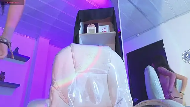 Chat +18 de Miniadelf ao vivo