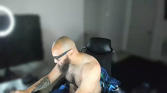 Chat +18 de MastaWolfy ao vivo