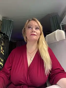 Sweet-blonde webkamerás műsora