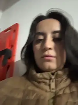 Antonella_Julieta webcam show