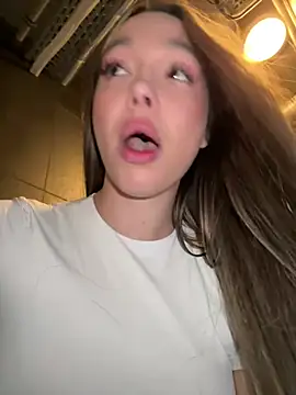 Chat +18 de barbiehumpxxx ao vivo