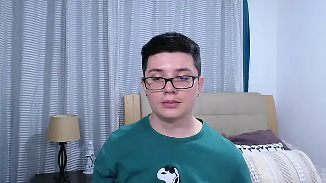 Chat +18 de BlackFoXXX69 ao vivo