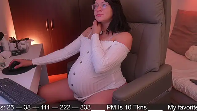 Pokazy przed kamerką – Anah_s