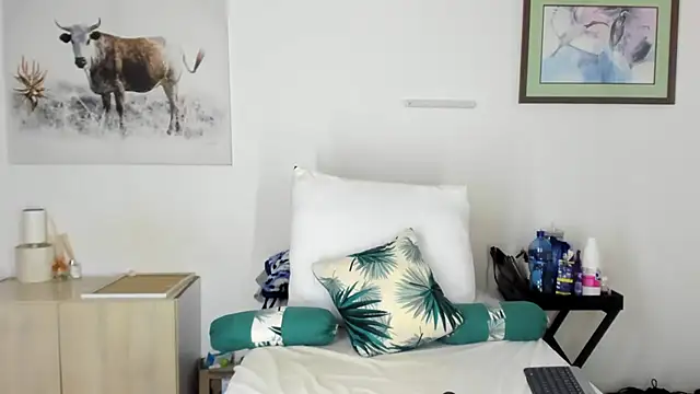 ConnieSmall24 Live XXX-chat