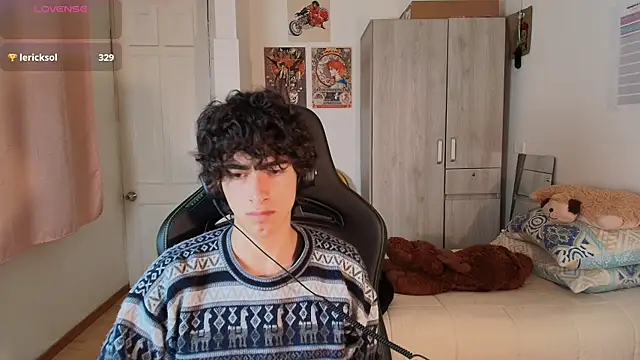 Nude_Boy18のライブXXXチャット