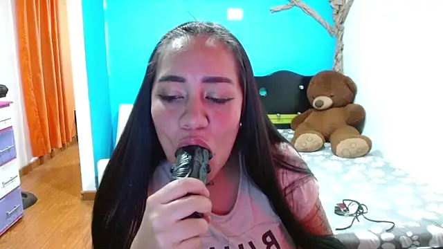 แชท XXX สดของ Andrea_deepsloppy