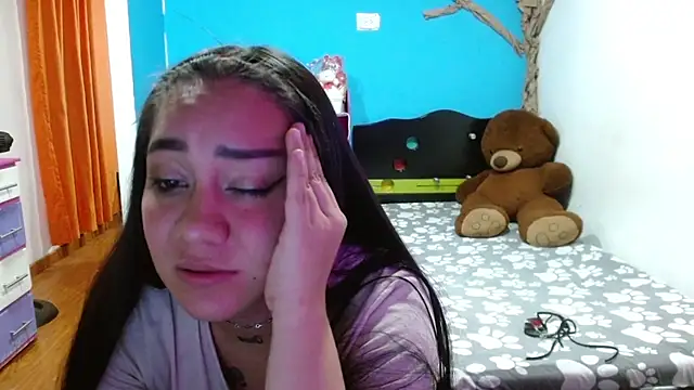 XXX chat uživo modela Andrea_deepsloppy