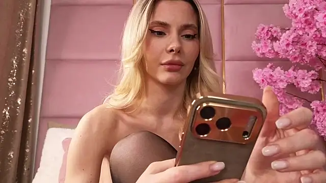 Chat +18 de Elliblue ao vivo