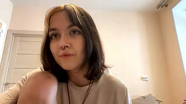 Chat +18 de AllegraStaffieri ao vivo