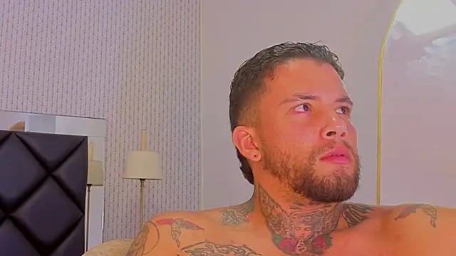 matthew_lennox_ Live XXX-Chat