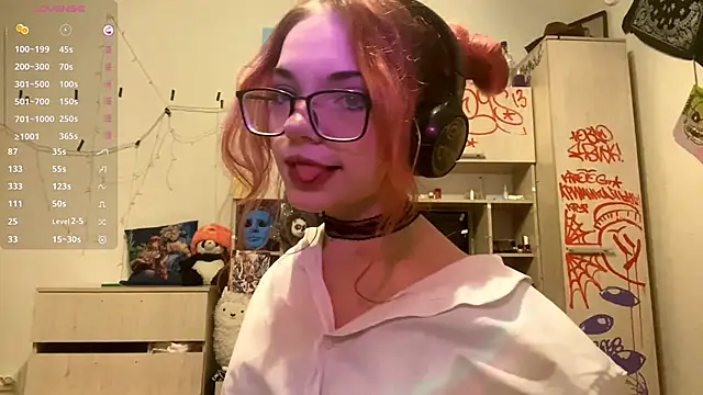 RedHeadCat's Webcam Show