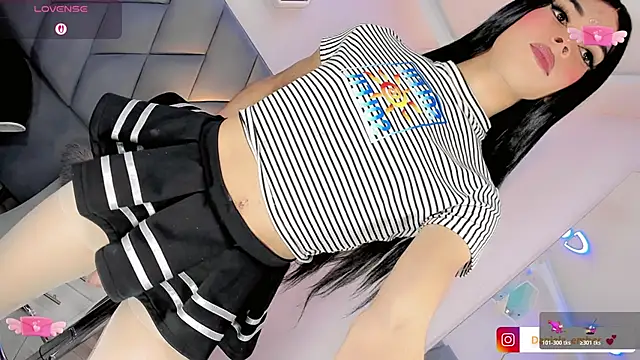 Chat XXX en directo de Amira_Ember