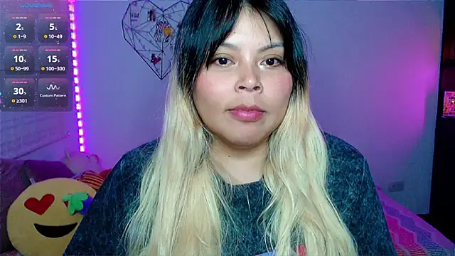 EllieMoonX 现场XXX聊天