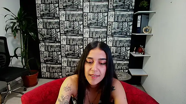 DanielaMonroe Chat XXX live