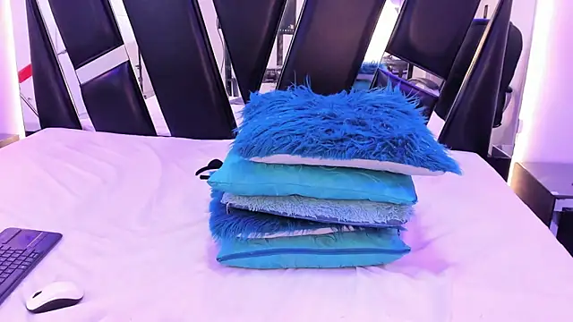 MHONIKBELUCCIn Live XXX chat