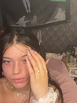 Show modela saphsins na web-kameri