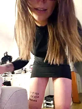 LilyOrion's Webcam Show