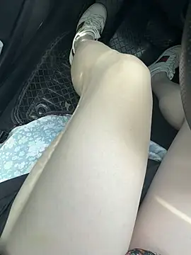 zhizhibaobei 在線直播表演