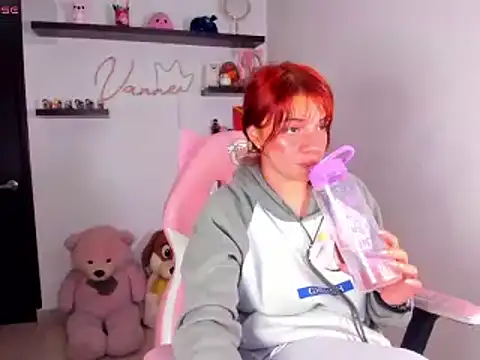 Chat XXX ao vivo de Vannessa__Shy