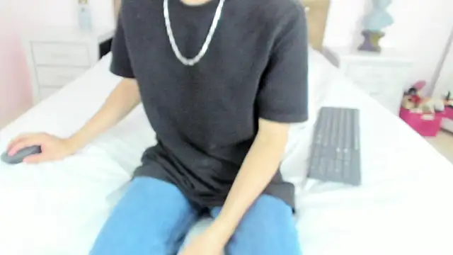 finn_jacksonのウェブカメラショー